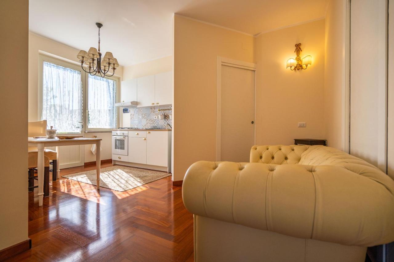 Musae Apartments Агрополи Екстериор снимка