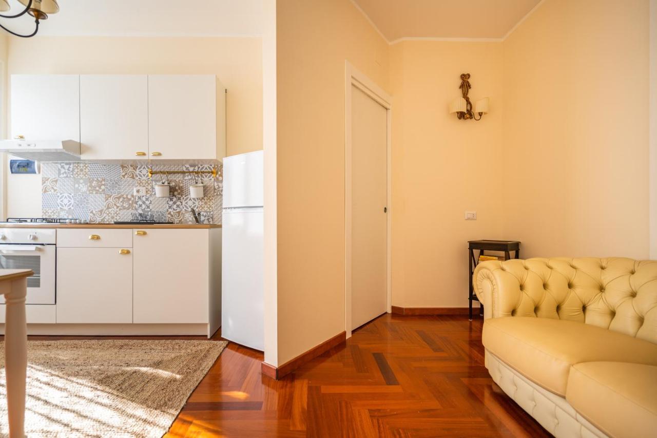 Musae Apartments Агрополи Екстериор снимка