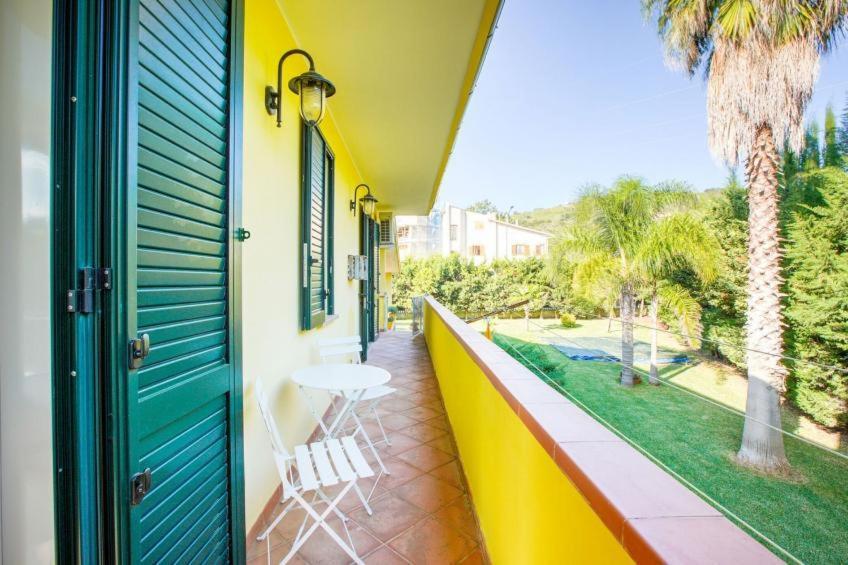 Musae Apartments Агрополи Екстериор снимка